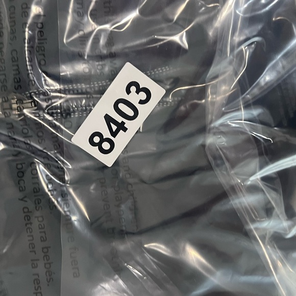 Puma Whistling Straights Size Large Two-Tone Navy and White Windbreaker - Picture 7 of 7